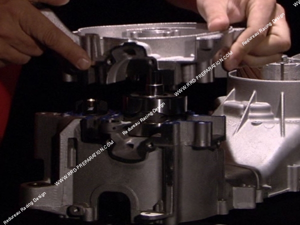 capture montage cylindre DVD MALOSSI  le moteur  -version PAL  NTSC au choix