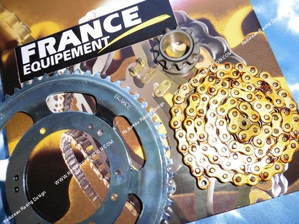 Photo du kit chaîne France équipement avec chaîne, attache rapide pignon et couronne pour cyclomoteur 103 vogue vl