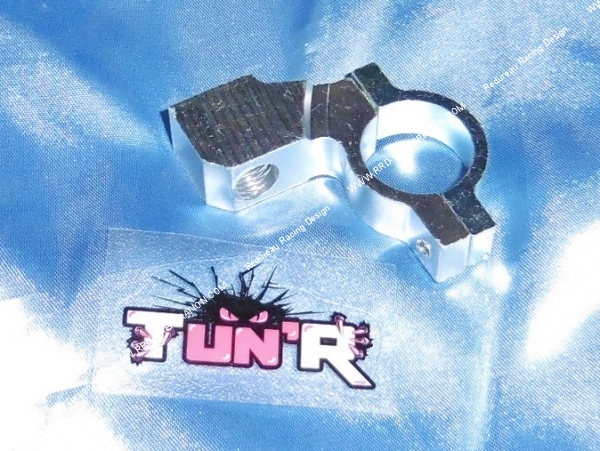 Photo du support de fixation de rétroviseur de la marque TUN'R en diamètre 10mm