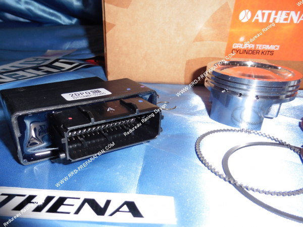 Photo du kit haut moteur ATHENA 183cc et du boitier de reprogrammation pour maxi scooter YAMAHA N-MAX, MBK OCITO 125cc