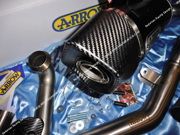 Photo du DB KILLER amovible sur l'embout en carbone du silencieux ARROW pour KTM 1050 ADVENTURE a partir de 2015