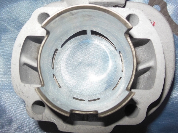 transferts Cylindre - piston sans culasse 70cc Ø47,6mm AIRSAL T6 aluminium (axe de 10mm) minarelli horizontal air