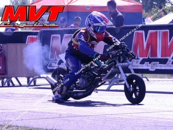 entreprise mvt engine run compétition course circuit entreprise mvt engine run compétition course circuit