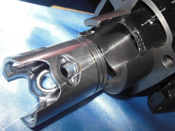 vue piston entrant Kit 50cc Ø40mm FURYTECH fonte (axe de 10mm) minarelli horizontal liquide (nitro, aerox, ...)