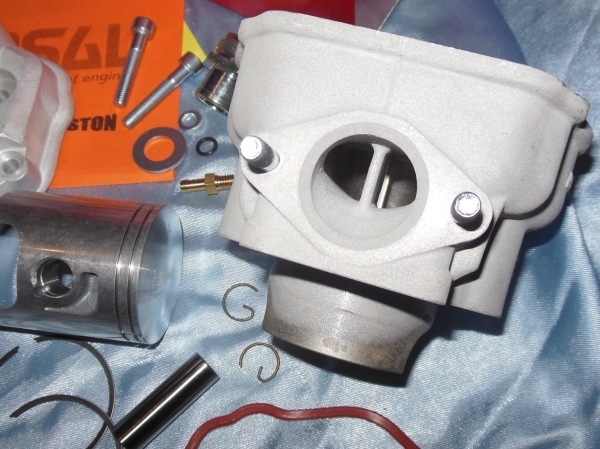 zoom barrette Kit 70cc Ø47,6mm AIRSAL Luxe bi-segment aluminium pour PIAGGIO liquide (NRG, RUNNER...)