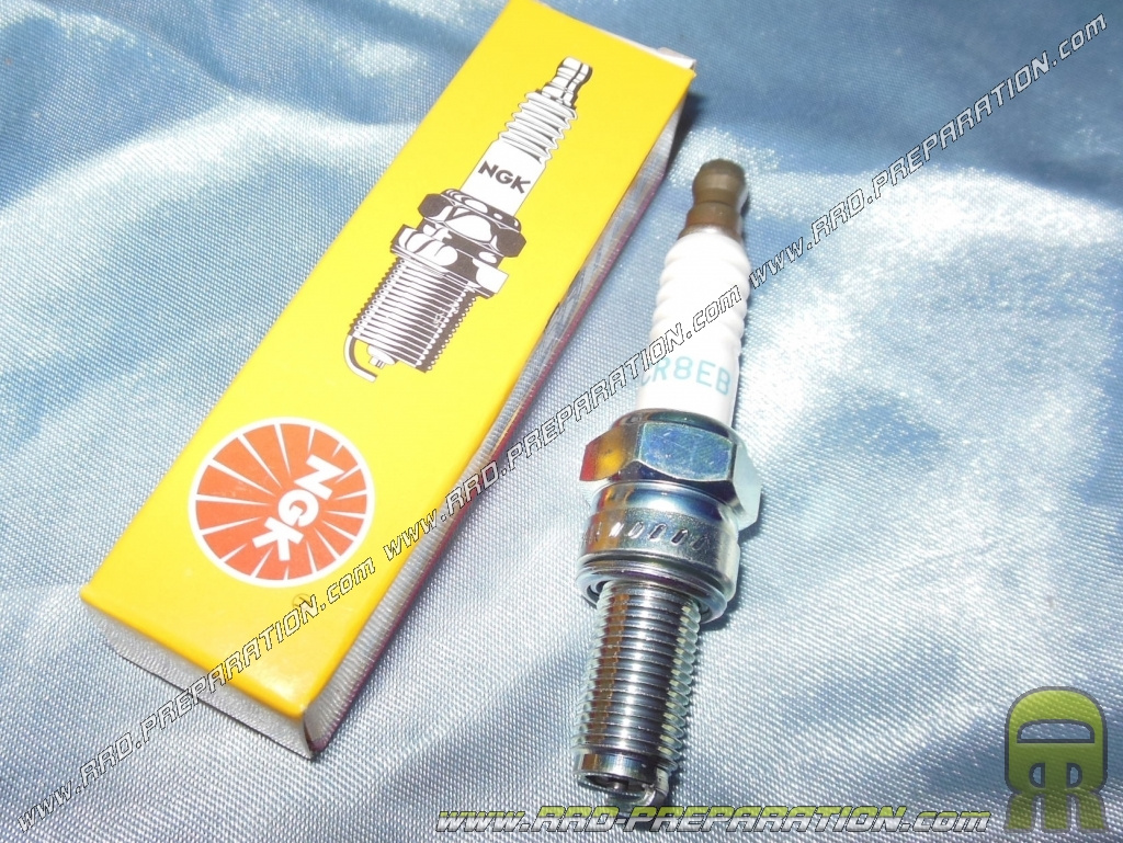 CANDELA NGK CR8EB GILERA Runner Race 4T 125 2005 - 2014 - Foto 6