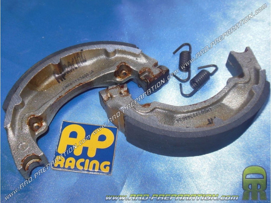 Mâchoires de frein arrière AP RACING Ø 110mm scooter, moto CPI POPCORN, GARELLI PONY SR, YAMAHA DT M, RZ, TY M, ...