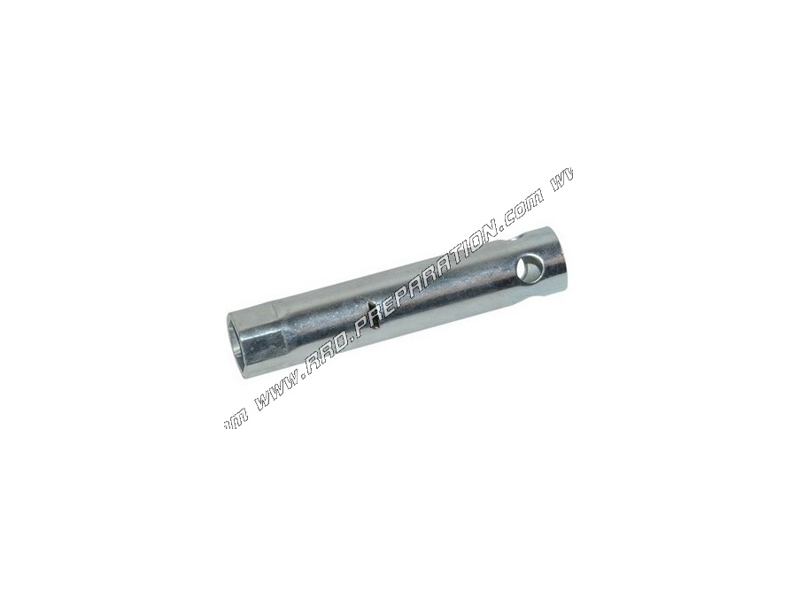 Standard spark plug wrench BUZZETTI right has tube (for pivot) sizes with the choices