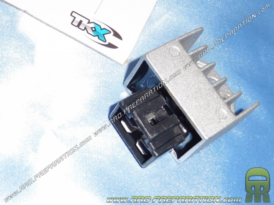 TEKNIX voltage regulator 4 plugs for mbk booster, nitro, stunt, x-power, yazmaha tzr, x-limit, rieju mrt....