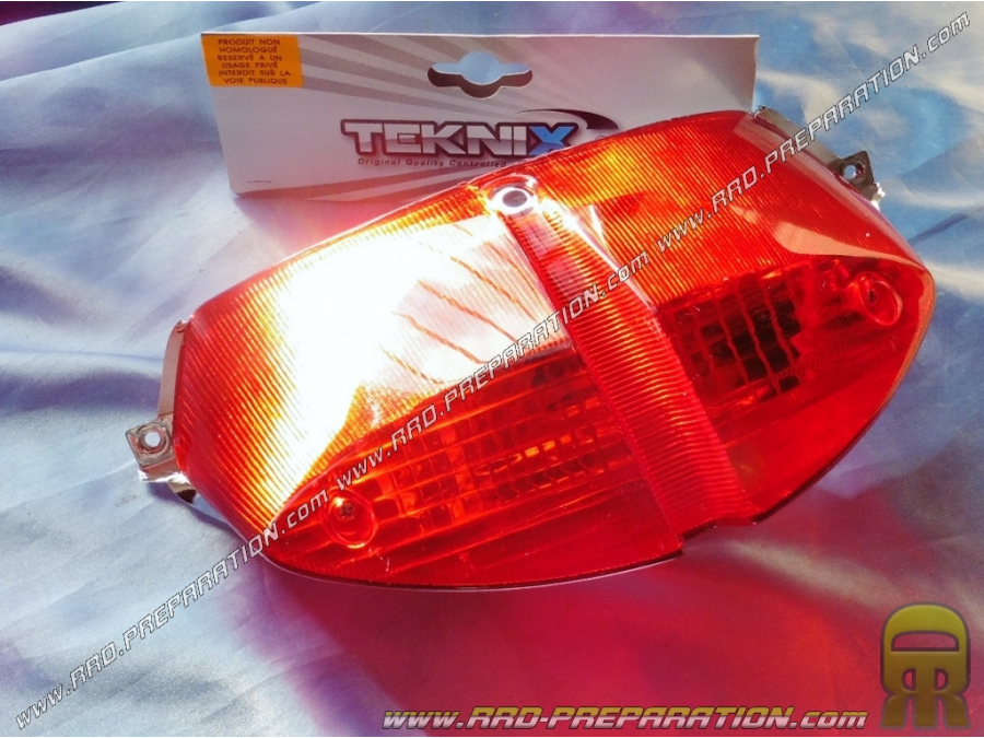 Luz trasera para scooter PEUGEOT SPEEDFIGHT 2, X-FIGHT TEKNIX tipo original