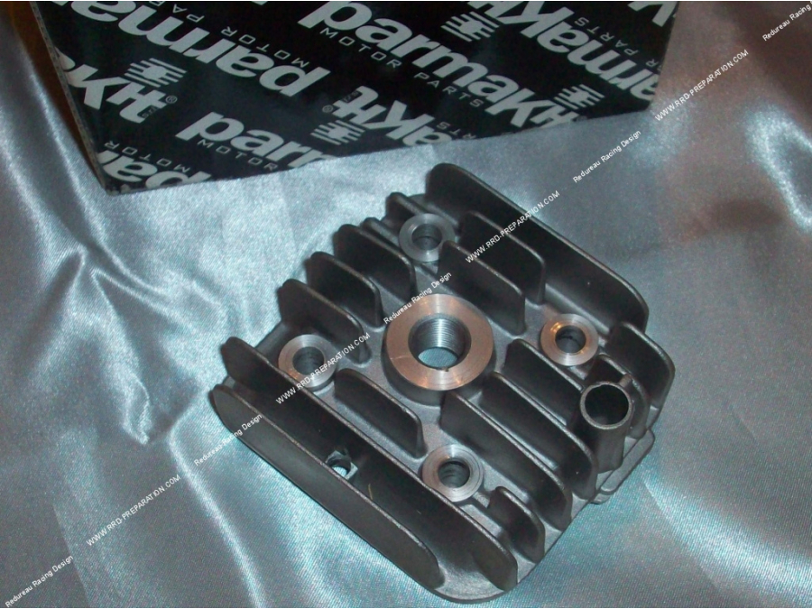 Cylinder head Ø50mm for kit 77 / 85cc PARMAKIT aluminum GP1 on MINARELLI Vertical scooter Cylinder head Ø50mm for kit 77 / 85cc PARMAKIT aluminum GP1 on MINARELLI Vertical scooter