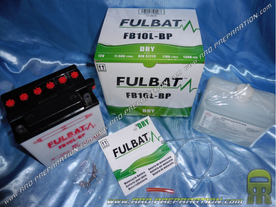 Batterie FULBAT YB10L-BP 12V 11Ah (livré avec acide) pour moto, mécaboite, scooters...
