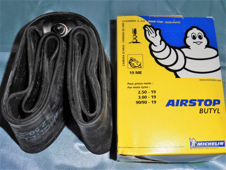 Cámara de aire MICHELIN Airstop 2.50 a 3.00, 90/90 19 pulgadas válvula derecha