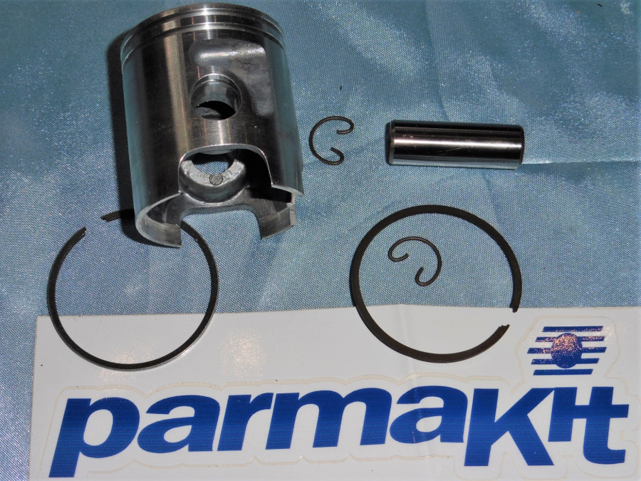 Bi-segment piston PARMAKIT Ø43mm for kit 70cc Ø43mm PARMAKIT cast iron PIAGGIO VESPINO F9, VELOFAX, GILERA ALX ...