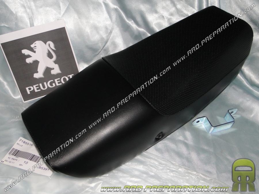 Original black seat for PEUGEOT 103 RC X