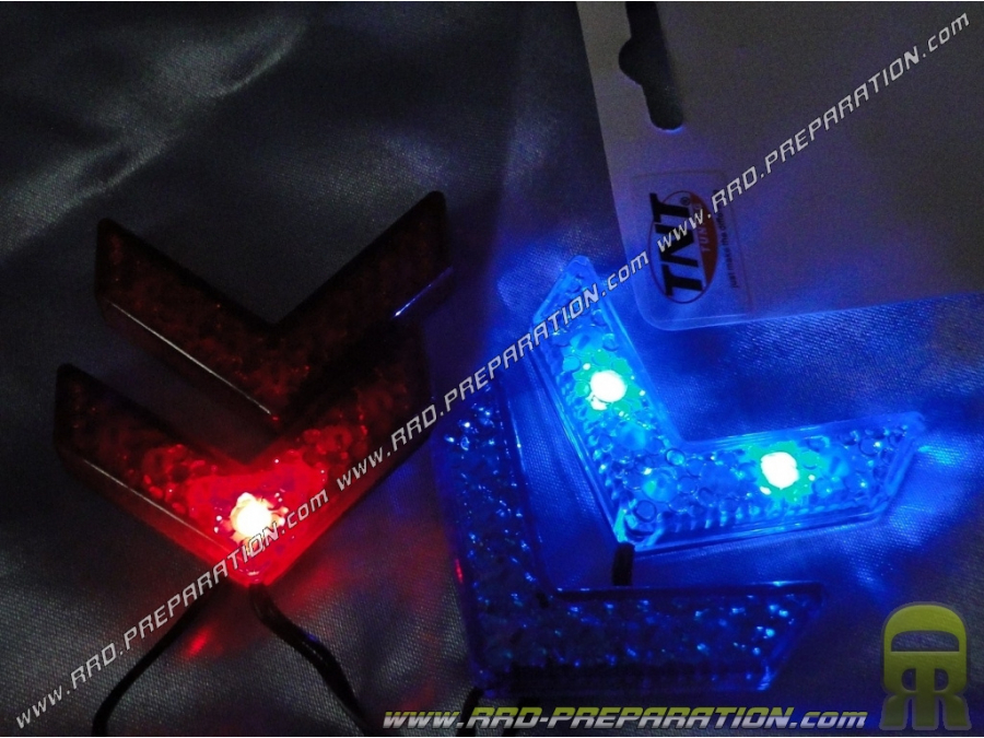 Pair of light has leds to stick TNT Chevron chenillard blue, red with the choices