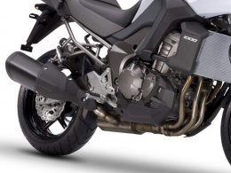 Exhaust line, manifold, silencer and spare accessories for KAWASAKI Versys 1000.