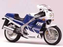 Moto YAMAHA FZR 750 cc..