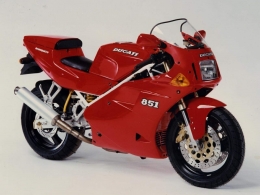 Moto DUCATI 851..