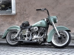 Moto HARLEY DAVIDSON SHOVELHEAD..