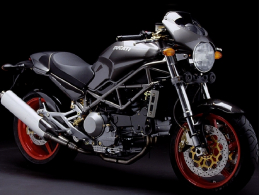 Motorcycle DUCATI MONSTER 600, ...