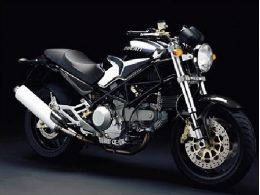 Moto DUCATI MONSTER 750, ...