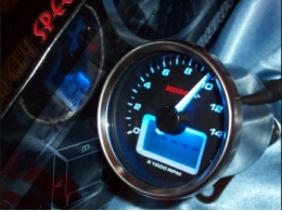 Comptes tours, température, heure digital... pour moto KAWASAKI NINJA, ZX-6R, Z 750, Z 1000, ...