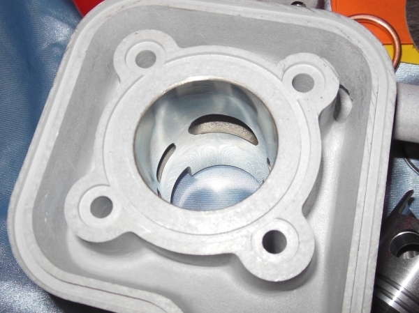 échappement Cylindre  piston sans culasse 50cc Ø40mm aluminium AIRSAL pour Peugeot Ludix blaster & Jet force 50cc