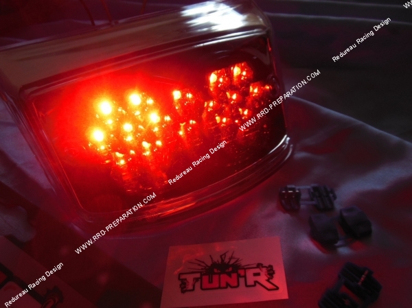 éclairage Feu arrière pour booster MBK spirit et YAMAHA bw's après 2004 TUN'R DIODES BLACK a led