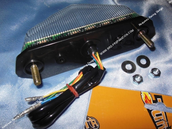 fixation Feu arrière TUN'R à leds avec clignotants intégrés universel (mécaboite, scooter, mob)