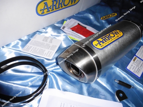 Photo de la ligne d'échappement complete pour moto ktm 125 et 390 de la marque arrow en titane
