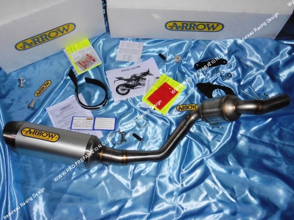 Photo de la ligne d'échappement complete pour moto ktm 125 et 390 de la marque arrow en titane
