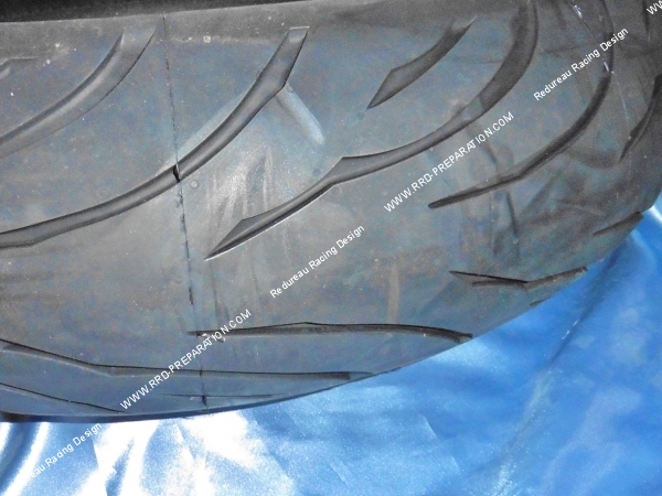 Photo des sculptures du pneu CONTINENTAL 160/70X 17 Conti motion pour moto