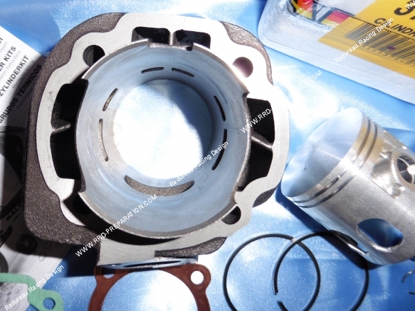 Photo du cylindre en fonte 125cc Ø57,5mm MALOSSI fonte pour BW'S, AEROX, BOOSTER, NITRO 100cc