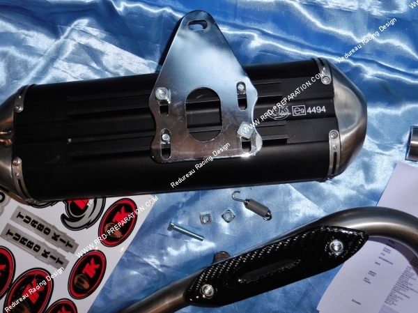Photo du système de fixation de l'échappement TK TURBOKIT pour moto SUZUKI VANVAN 125cc 4T après 2011