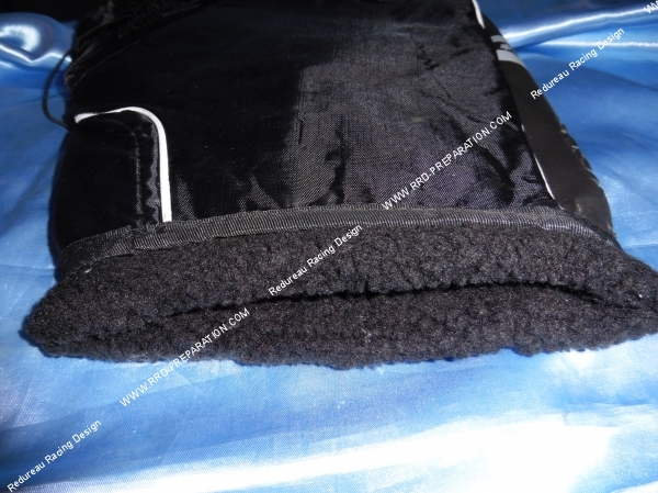 Photo de la paire de manchons de protection contre le froid pour scooter et moto