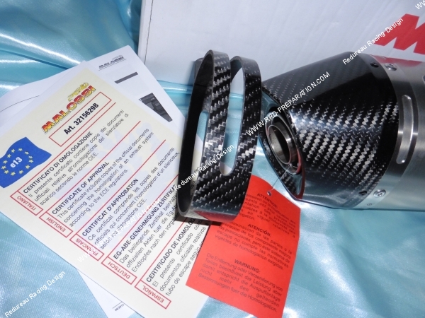 Photo de l'embout en carbone sur le silencieux MALOSSI MAXI WILD LION pour Maxi-Scooter BMW C 600 ie 4T avant 2015
