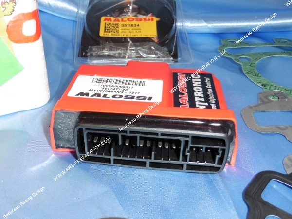 Photo du boitier de reprogrammation moteur sur scooter PIAGGIO VESPA LIBERTY 50cc