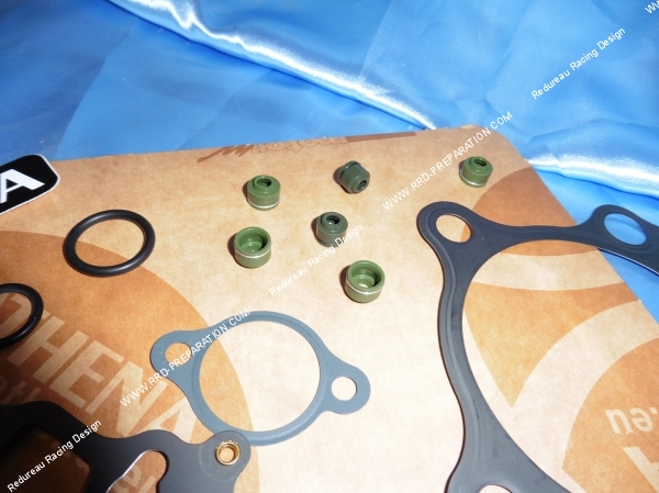 Photo de la pochette de joint ATHENA pour moto cross  Honda CRF 250 avec joints de queue de soupapes