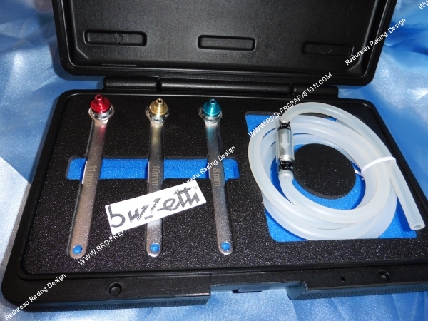 Photo du coffret outils BUZZETTI pour purger les freins