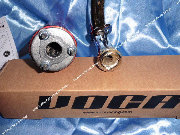Photo de la fixation de la cartouche de silencieux d'échappement VOCA CHROMED passage bas pour moto 50cc DERBI silencieux aux choix