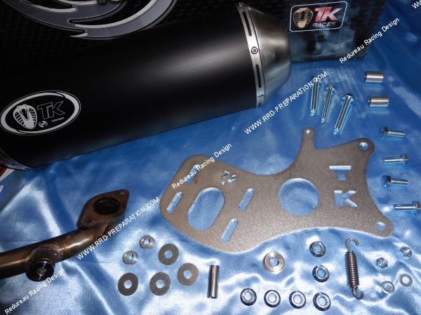 Photo de la platine de fixation du silencieux d'échappement TURBO KIT TK MAXI SCOOTER DAELIM NS 125 II, S2