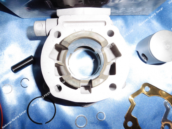 Photo des diagrammes et transferts du kit 50cc haut moteur Ø40mm MALOSSI MHR TEAM aluminium DERBI euro 1 & 2