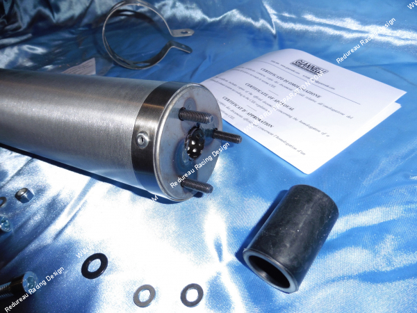 Photo de la fixation 3 trous sur le silencieux GIANNELLI aluminium PEUGEOT XR6, MOTORHISPANIA RX