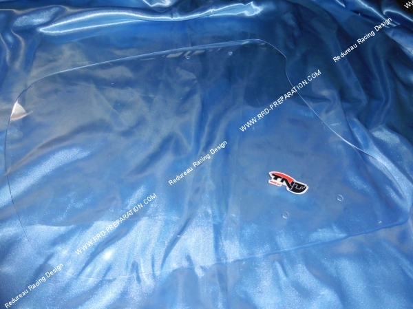 Photo de la bulle de protection contre le vent pour scooter et maxi scooter fixation universelle