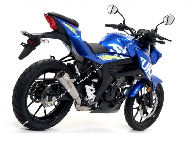 Photo de la ligne d'échappement complète Suzuki GSX-S 125 2017