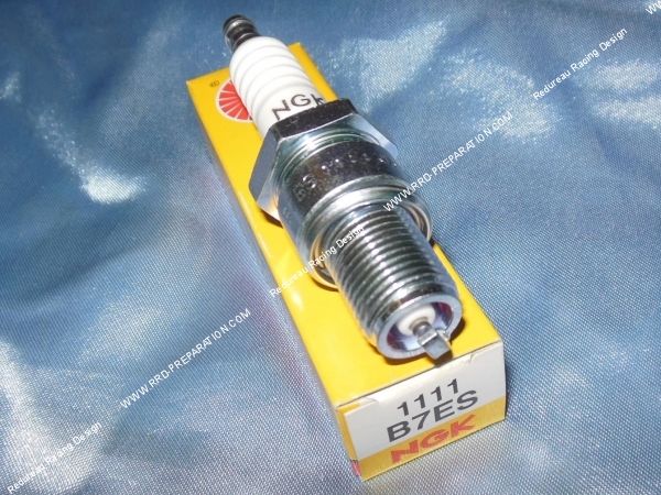 vue Bougie culot long NGK B7ES (indice moyen chaud)
