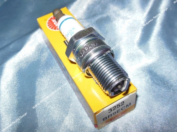vue Bougie culot long NGK BR9ECM (indice moyen froid)