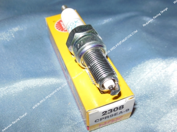 vue Bougie culot long NGK CPR9EA-9 (indice moyen)