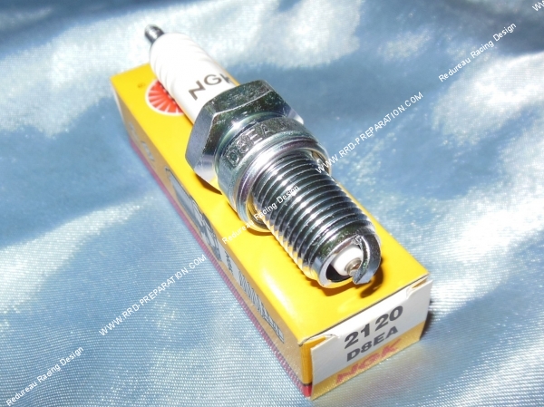 vue Bougie culot long NGK D8EA (indice chaud)